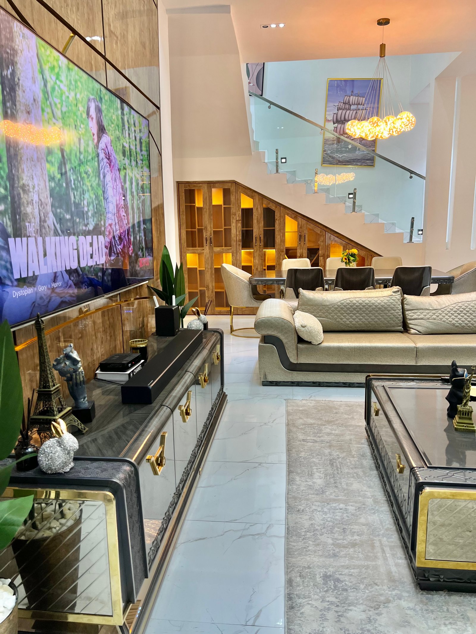 Grand Luxury